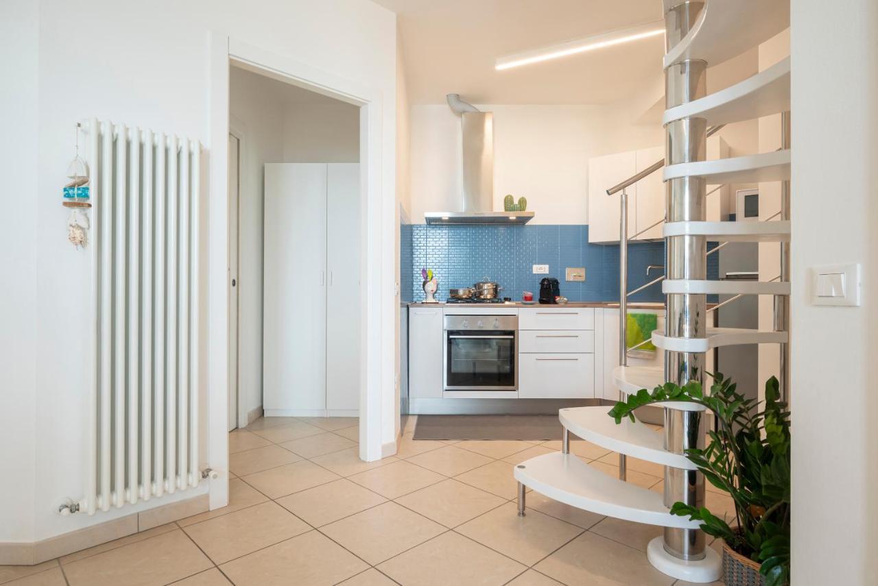 Sea View Apartment Сан-Вінченцо Екстер'єр фото